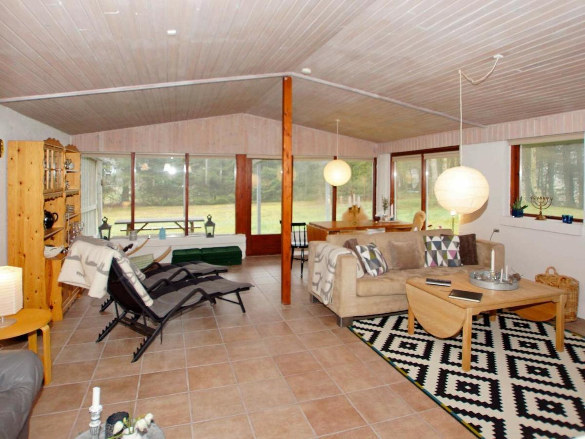 2 Person Holiday Home In Tarm Fjerbæk Esterno foto