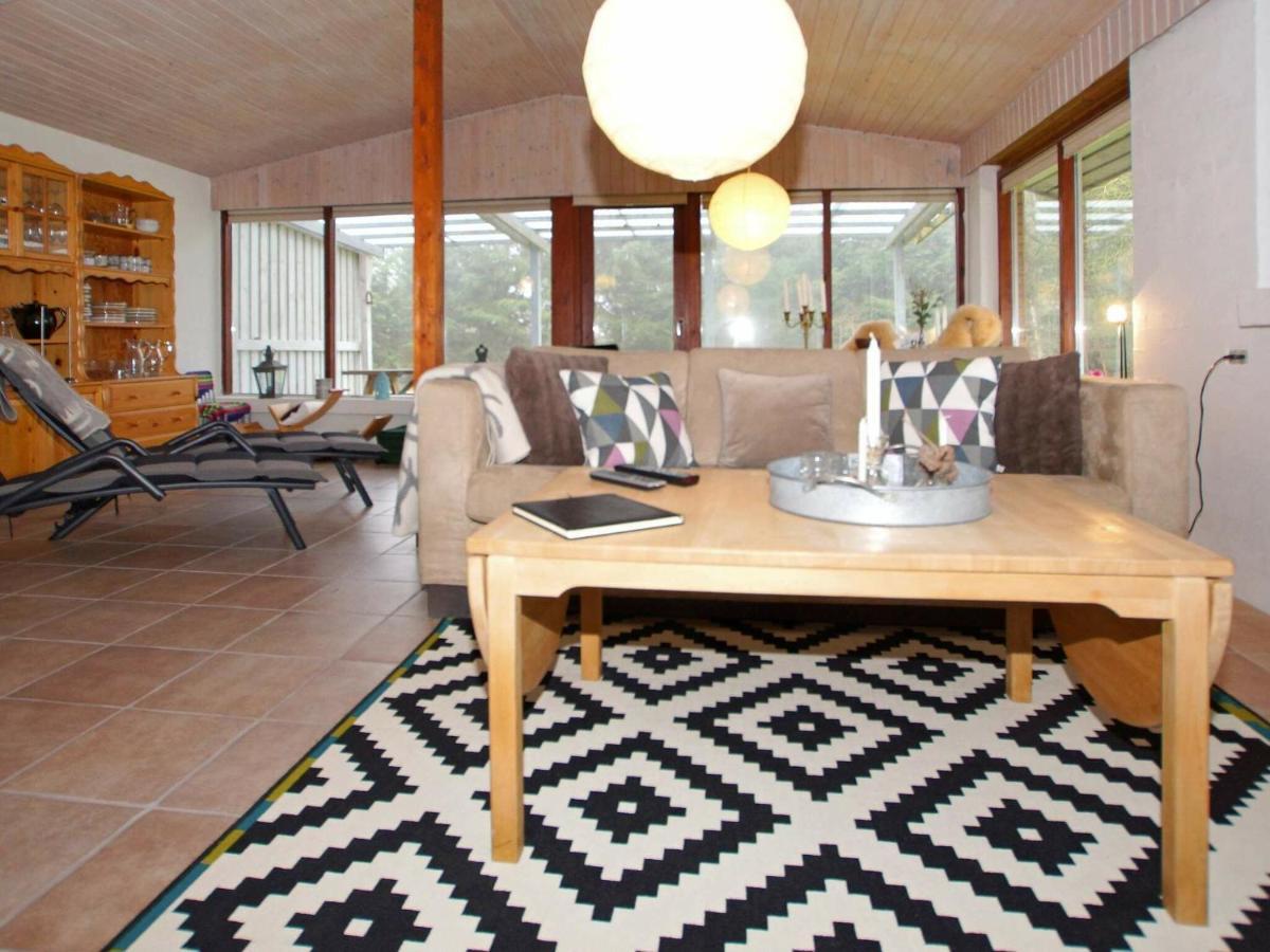 2 Person Holiday Home In Tarm Fjerbæk Esterno foto